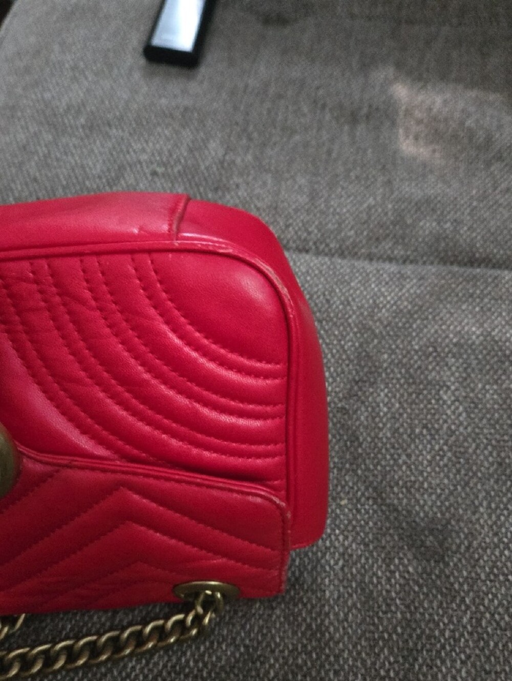 Gucci Red Matelassé GG Shoulder Bag with Gold Chain - Picture 7 of 9